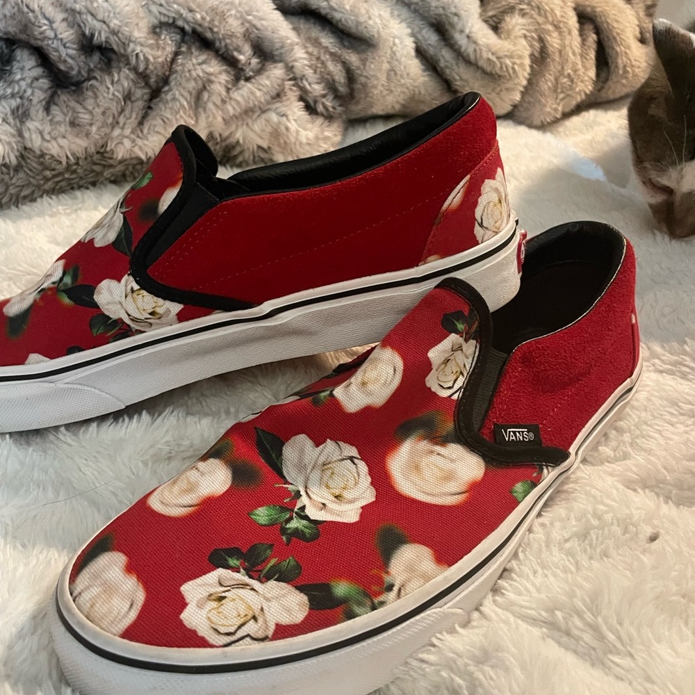 Vans Men’s Red and White Rose Slip-On Shoes
